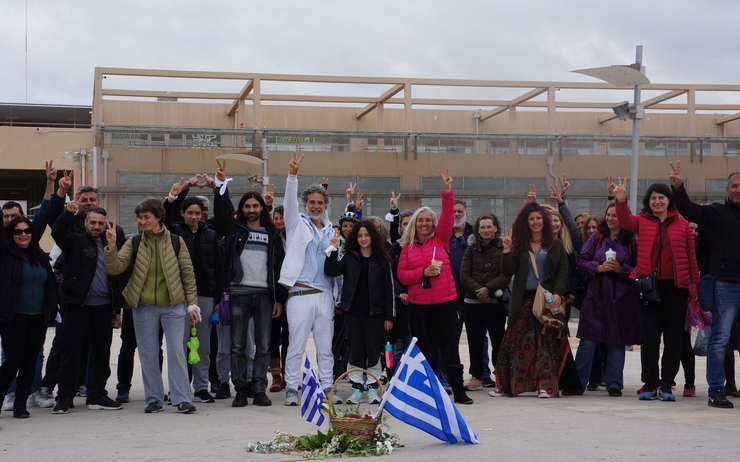 Grèce manifestation anti confinement  liberté