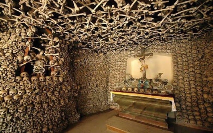 chapelle de crânes Pologne