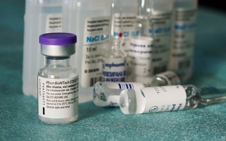 Une dose de vaccin BioNTech-Pfizer en Turquie