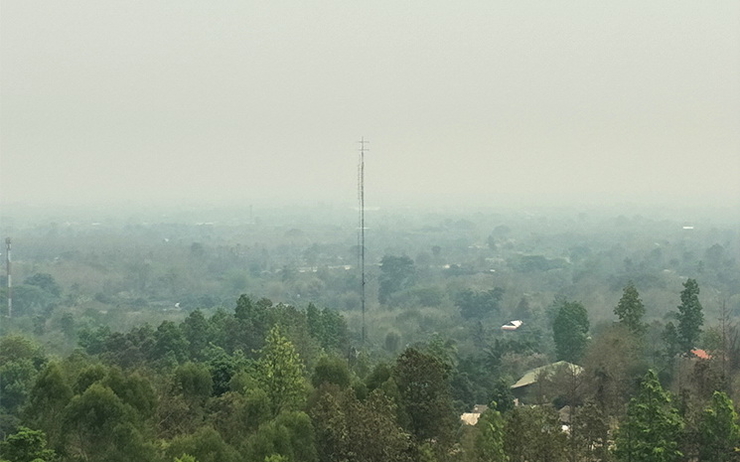 La province de Chiang Mai sous un epaisse brouillard de pollution