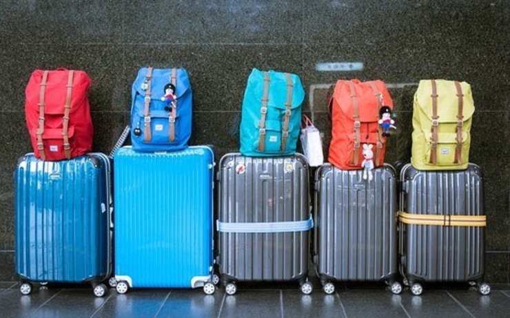 Des valises dans un aéroport en Indonésie 