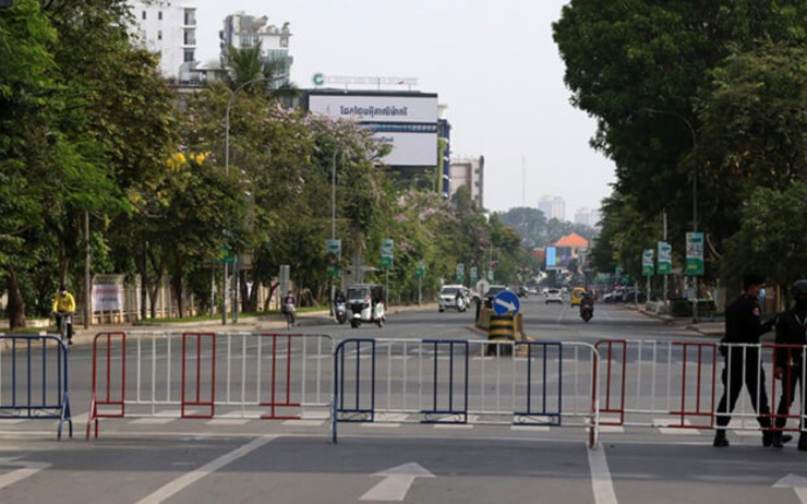 rue de Phnom Penh cloisonnée 