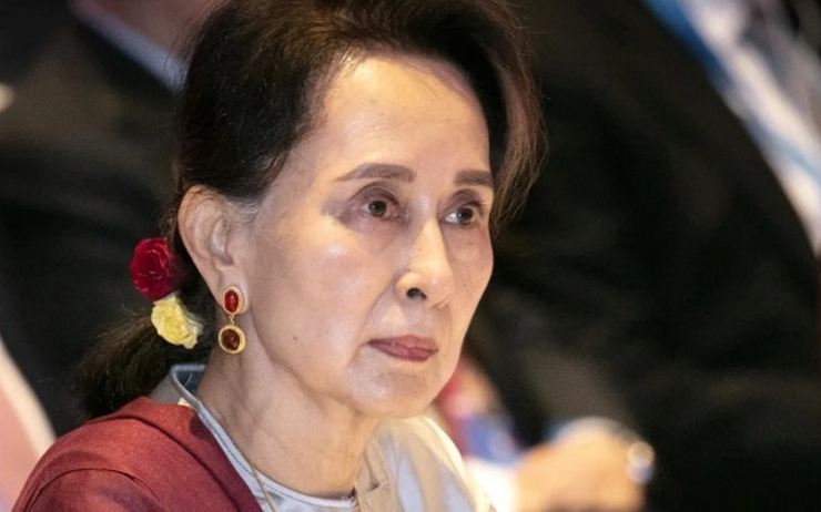 Aung San Suu Kyi procès coup junte Birmanie 2021