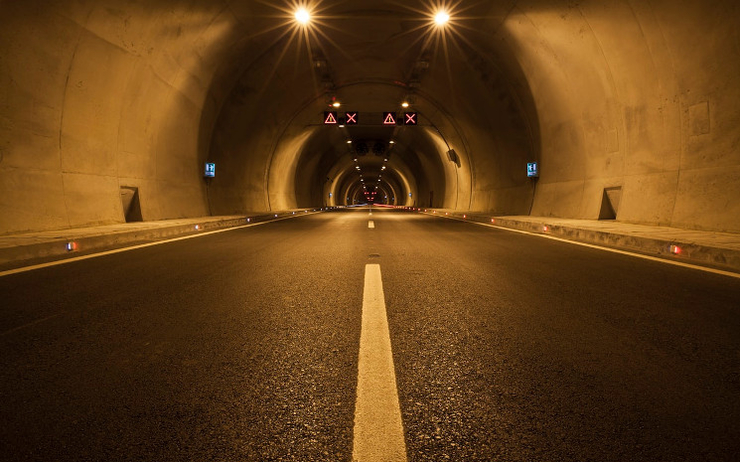 intérieur d'un tunnel