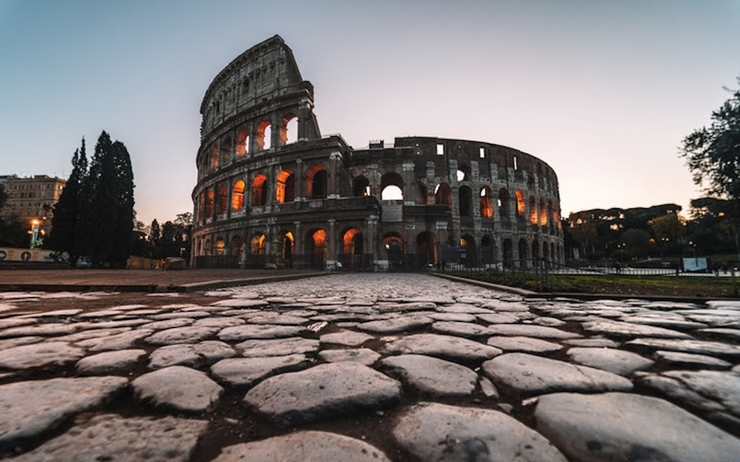 Vue sur le Colisée à Rome