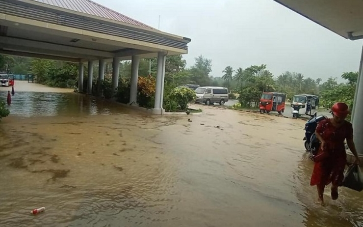 aéroport inondé Thandwe Ngapali Birmanie