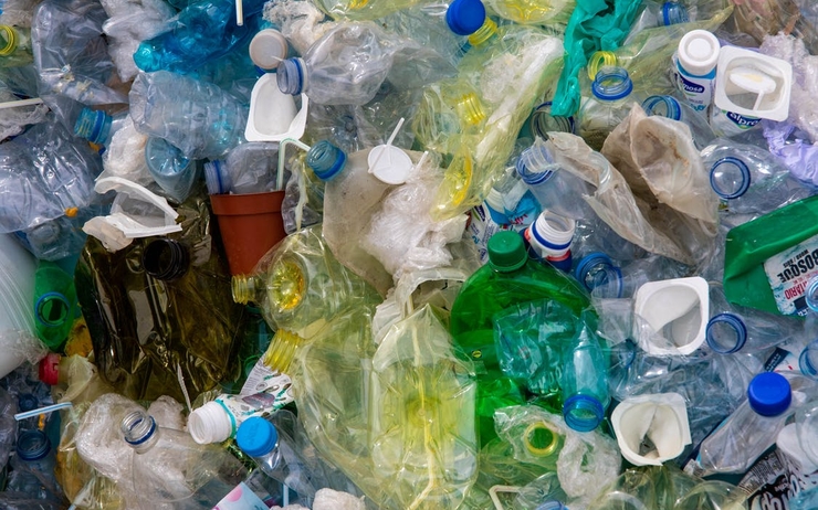 scandale de la collecte des déchets municipaux à Bucarest 
