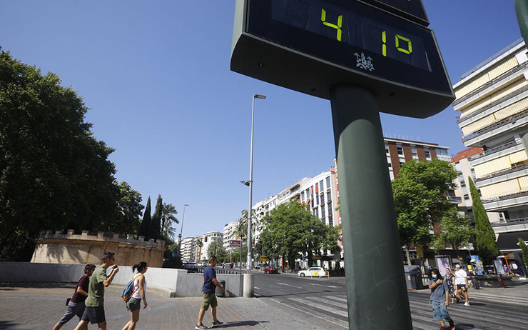 Panneau à Seville indiquant 41degrés 