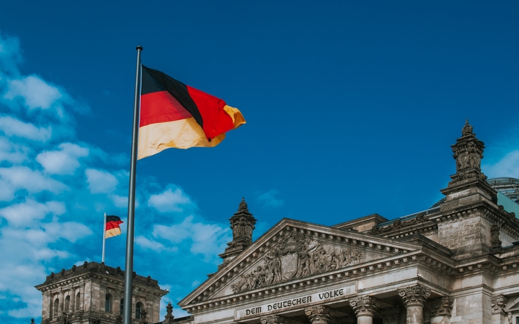 Drapeau allemand sur le Bundestag