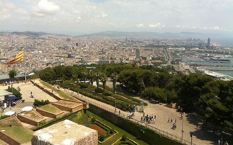 vue depuis la colline Montjuic à Barcelone