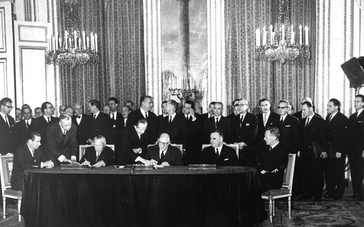 Signature du traité de l'Élysée
