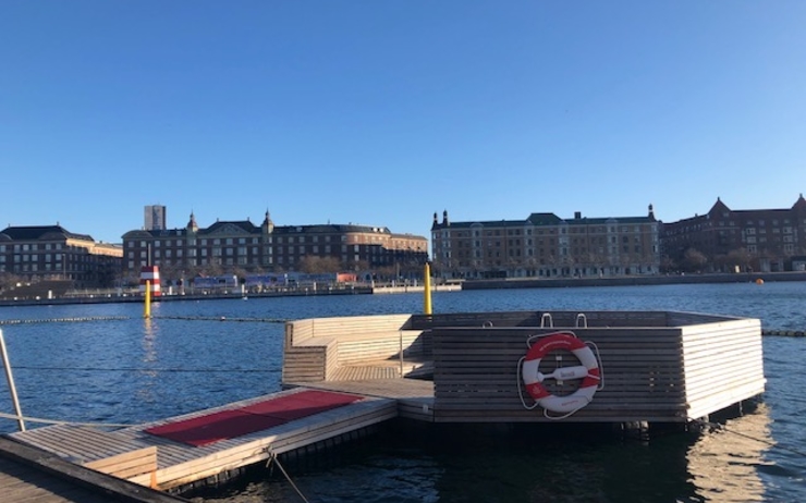une activité en hiver, se baigner à Copenhague