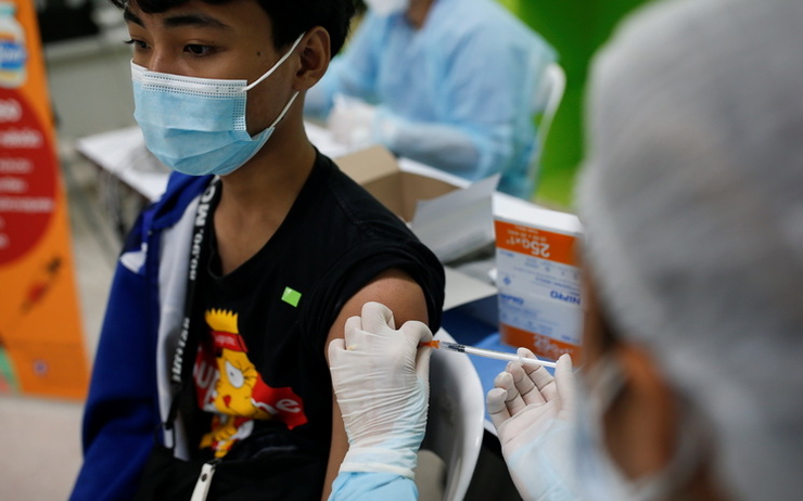 Vaccination-Adolescent-Thailande