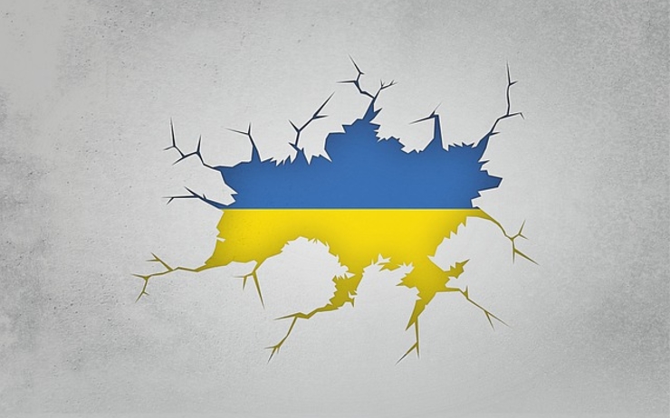 drapeau ukrainien fissuré