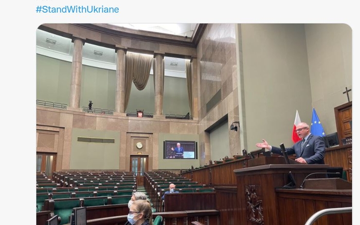 Débat texte Ukrainiens Sejm Twitter