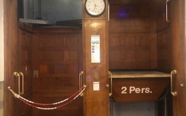 Un ascenseur Paternoster à Copenhague