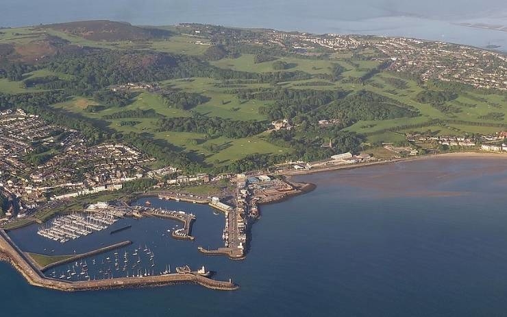 Port de Howth en Irlande