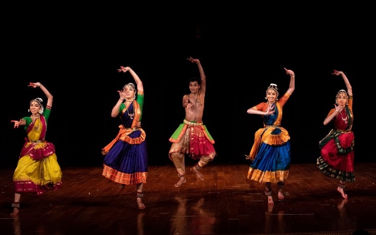 Des danseurs de Bharata Natyam de Kalakshetra Foundation à Chennai