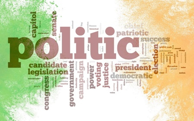 Image avec le mot "politic" au milieu et les couleurs du drapeau irlandais en fond