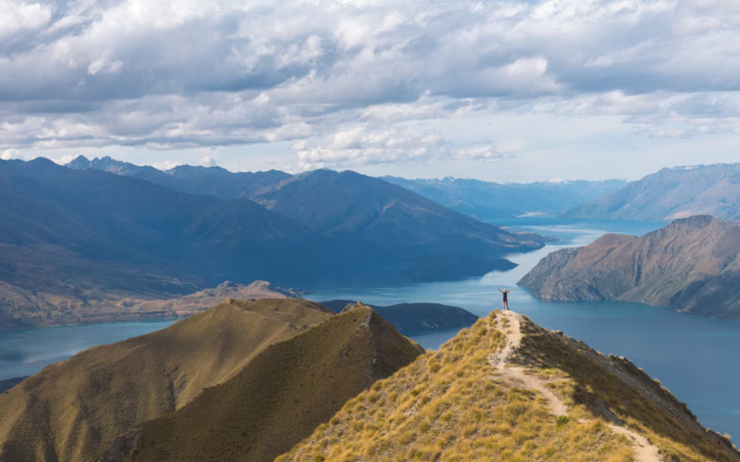 Un paysage en nouvelle-zélande après la réouverture des frontières