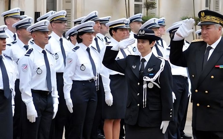 Des femmes policiers françaises et espagnoles