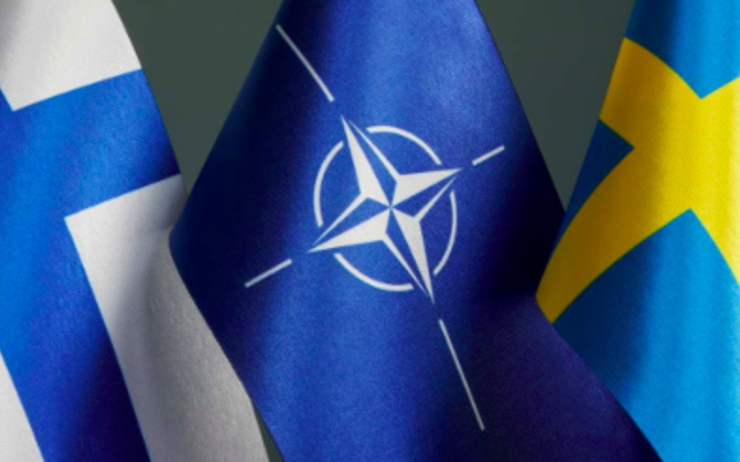 OTAN drapeau Suede Finlande