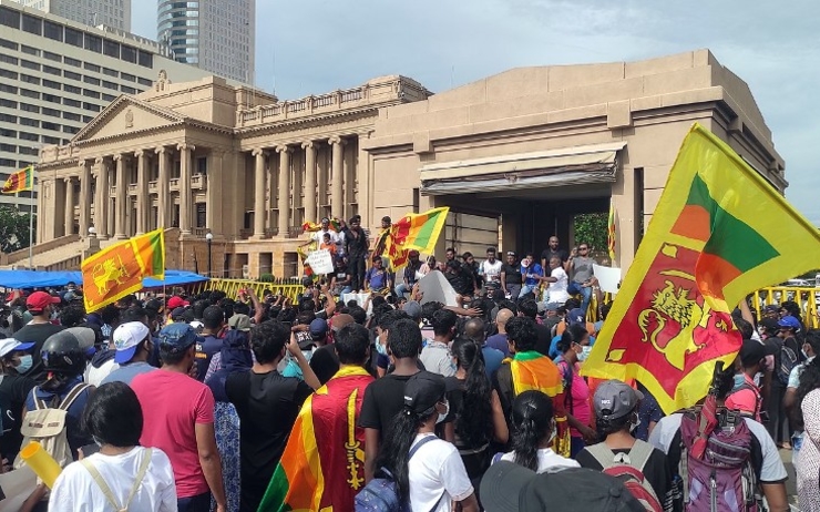 Manifestants devant le Secretariat, les bureaux du Président du Sri Lanka