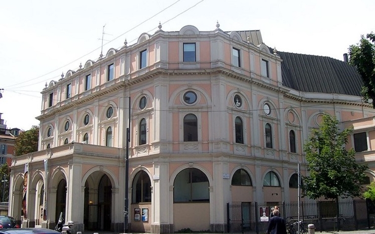 Façade du Teatro dal Verme à Milan