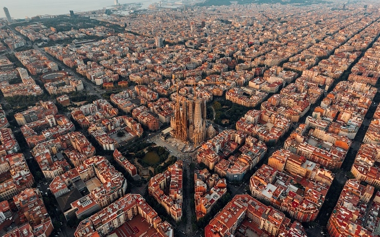 Barcelone, la voisine espagnole au marché immobilier en pleine ...