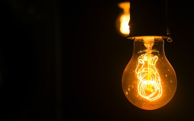 Des ampoules à faible consommation d'énergie seront distribuées par l'état roumain