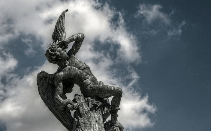 statue de lucifer, l'ange déchu