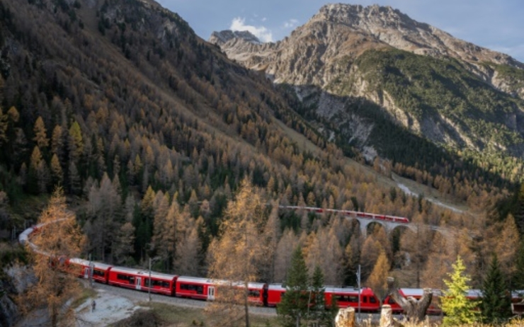 le trian le plus long du monde traverse les Alpes 