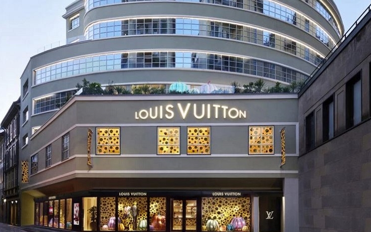 magasin Louis Vuitton à milan